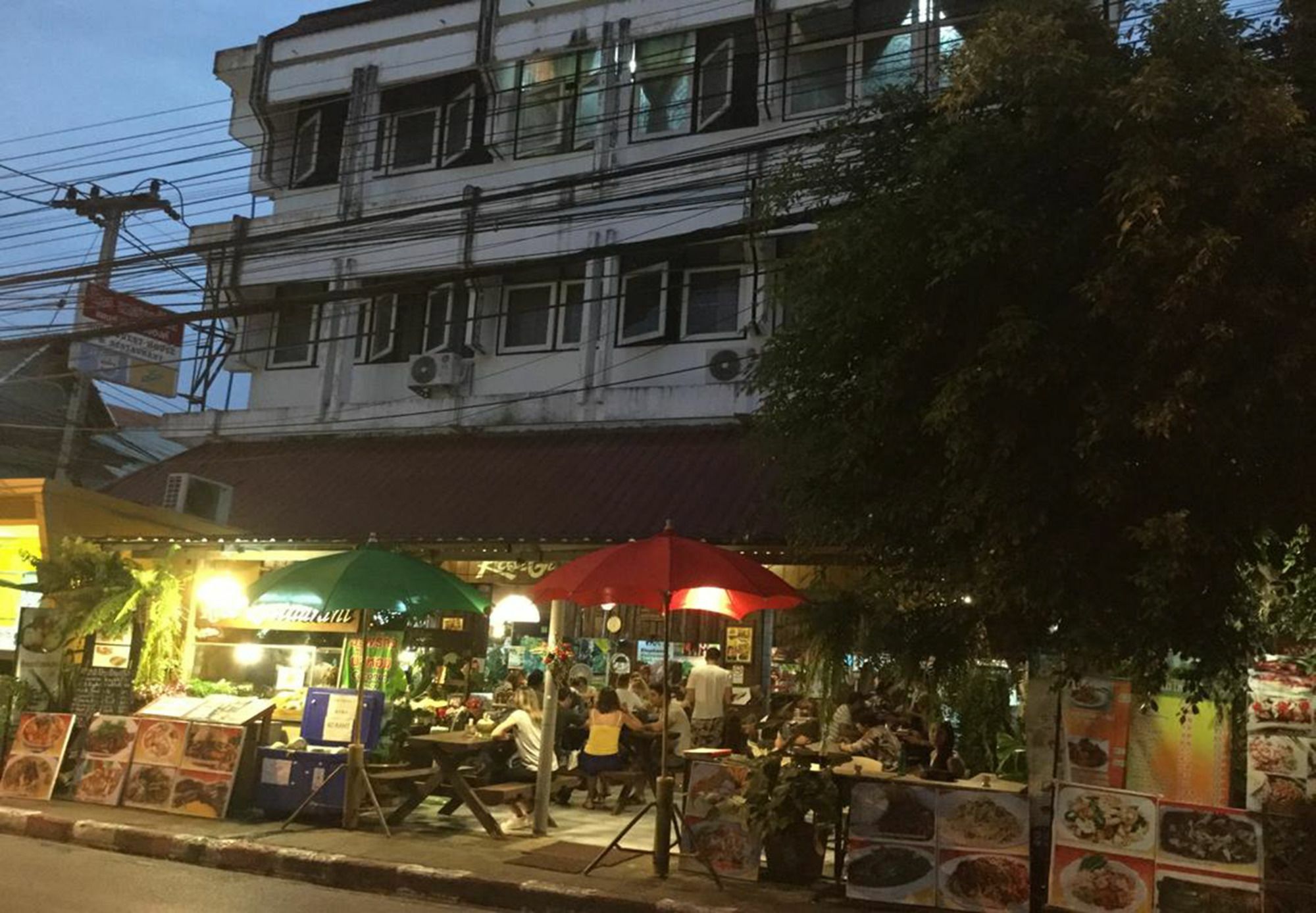 Rose Guest House 清邁 外观 照片