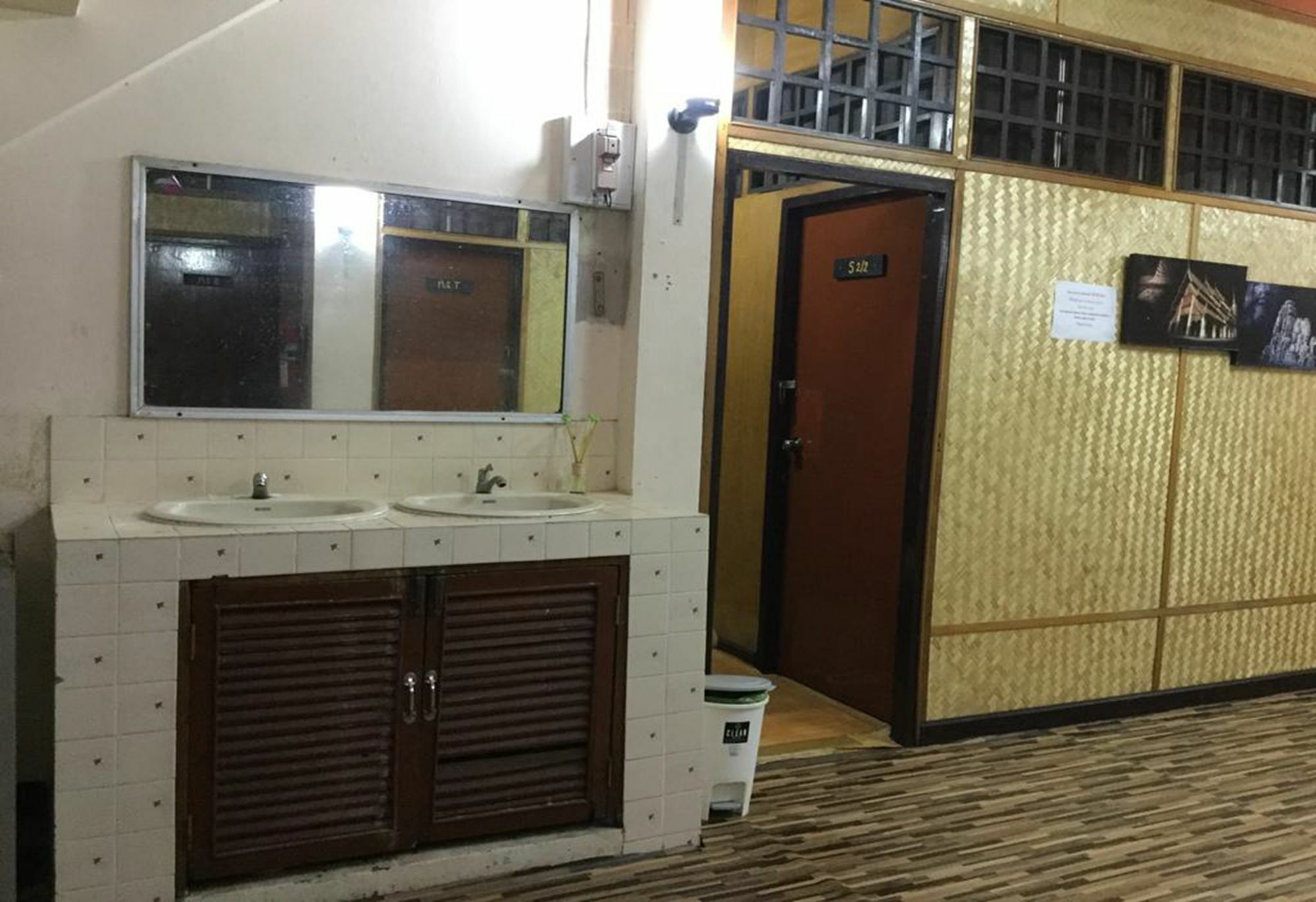 Rose Guest House 清邁 外观 照片
